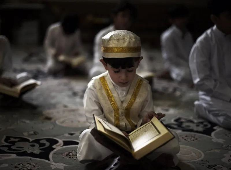 حفظ القرآن في الصغر سر السعادة والتفوق العلمي