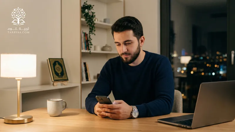 مجتمع يحترم المال ...لا يعبده