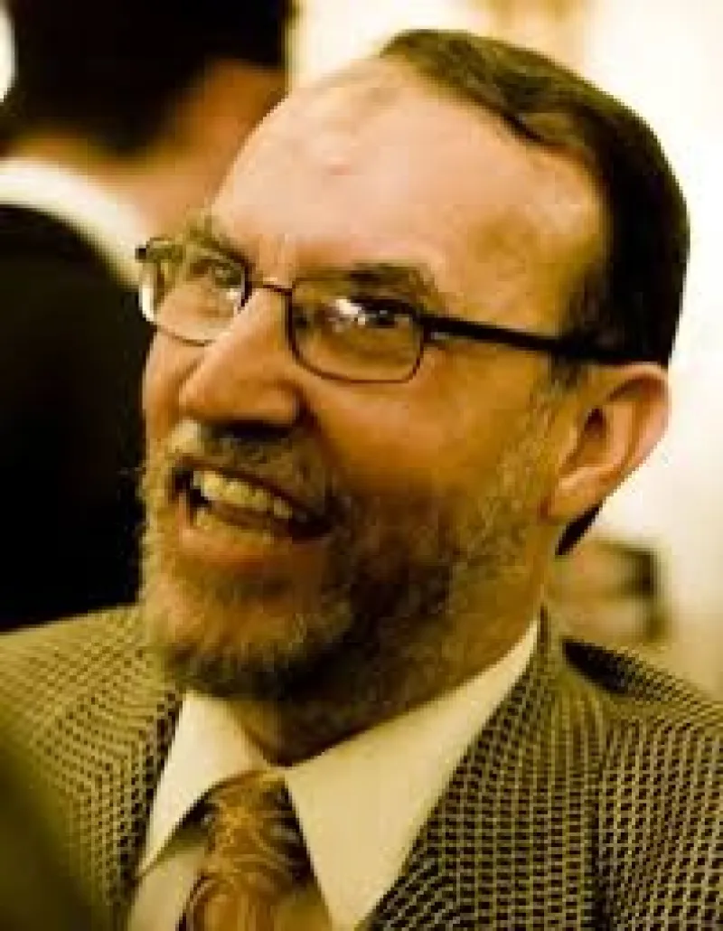 من هو د. عصام العريان؟